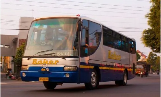 Bus Baker