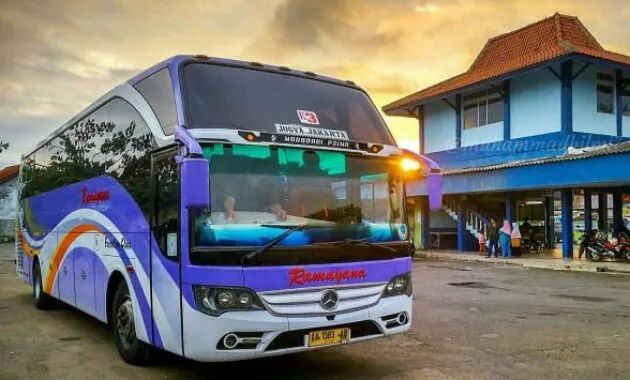 BUs Jakarta - Jogja Ramayana