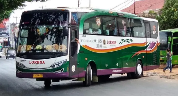 Bus Lorena Karina