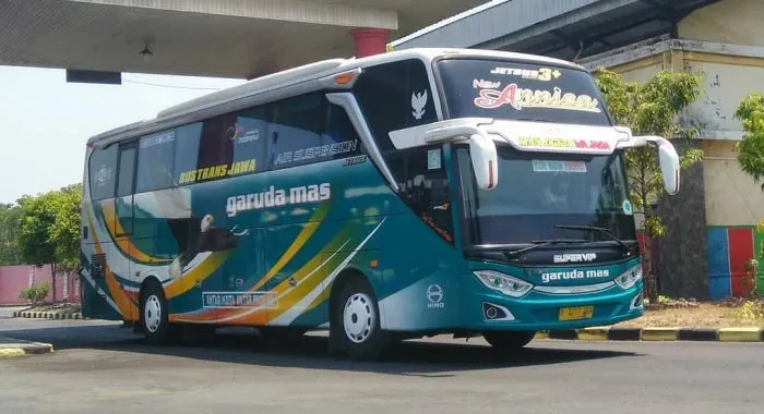 Bus AKAP Garuda Mas