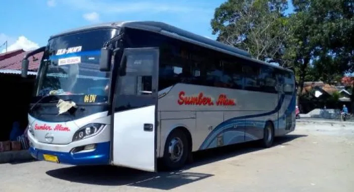 Bus Sumber Alam Jakarta Cilacap