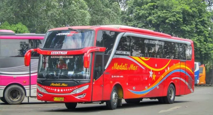 Bus Medali Mas