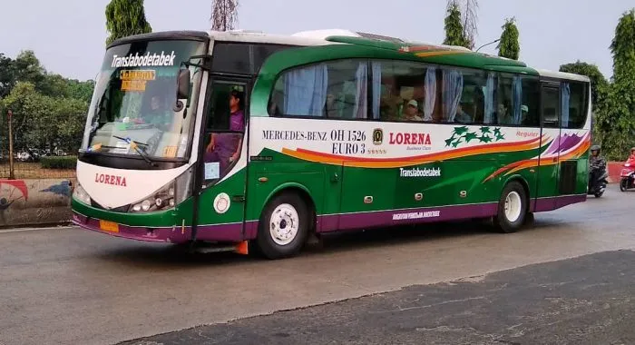 Bus Lorena Karina