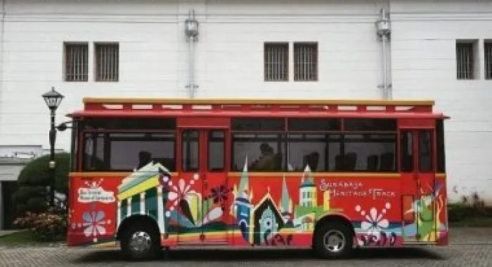 Bus Surabaya Heritage Track