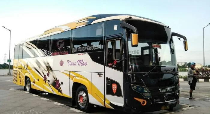 Bus Tiara Mas Denpasar