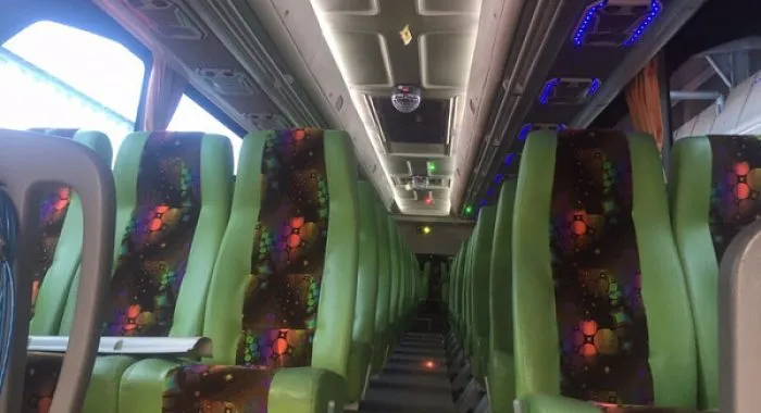 Interior Big Bus Mustika Holiday